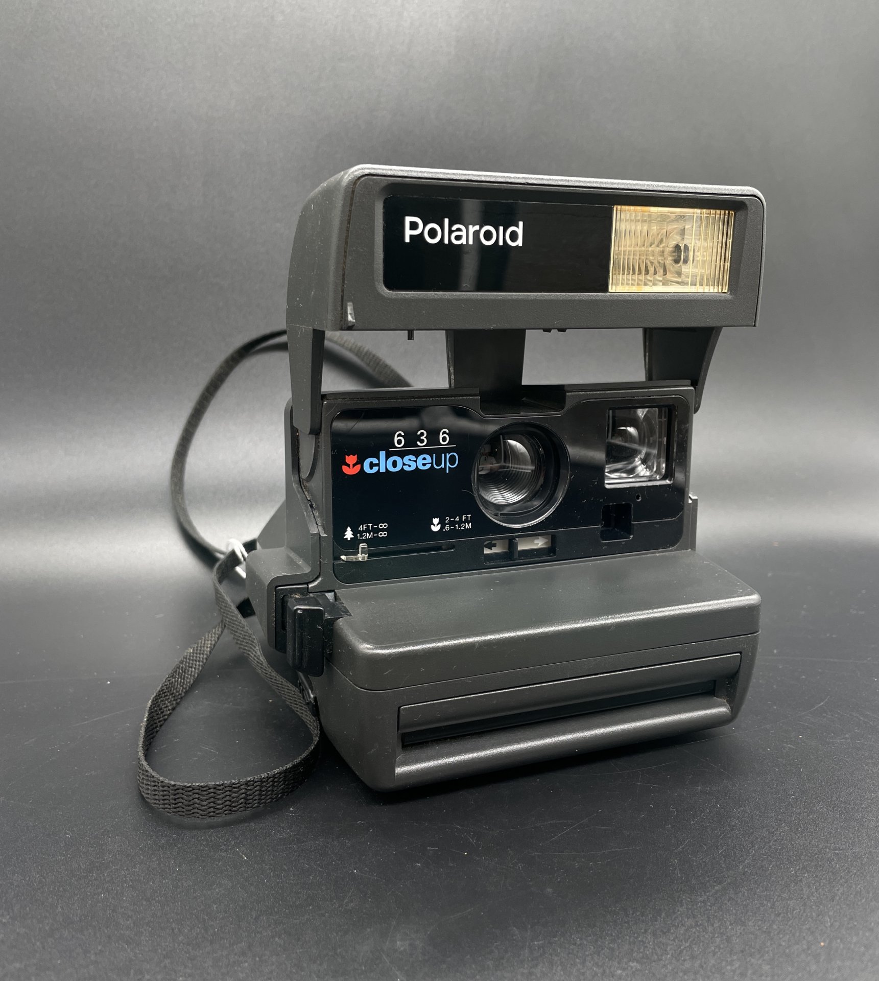 Фотоаппарат мгновенной печати "Polaroid 636 Close Up" в оригинальной ...