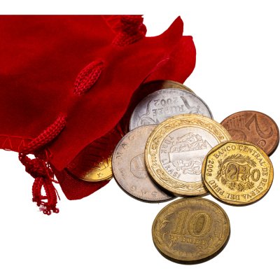 купить Набор из 14-ти монет и жетона стран мира в мешочке