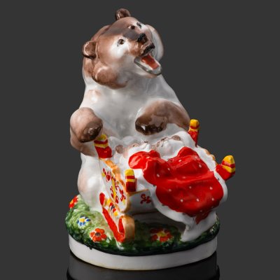 купить Статуэтка "Медведица с колыбелью", скульптор Чарушин Е.И., художник Ризнич И.И., фарфор, роспись, Ленинградский фарфоровый завод (ЛФЗ), СССР, 1950-1960 гг.