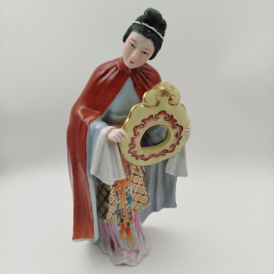 купить Статуэтка "Красавица китаянка с зеркалом", фарфор, бисквит, роспись, золочение, Китай, 1950-1960 гг.