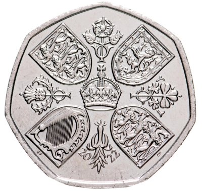 купить Великобритания 50 пенсов 2022 "Жизнь и наследие Королевы Елизаветы II" с портретом Короля Карла III