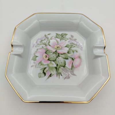 купить Пепельница квадратная с цветочным декором, Porcelaine Ternet, Limoges, фарфор, деколь, золочение, фарфор, деколь, золочение, Франция, 1970-2000 гг.