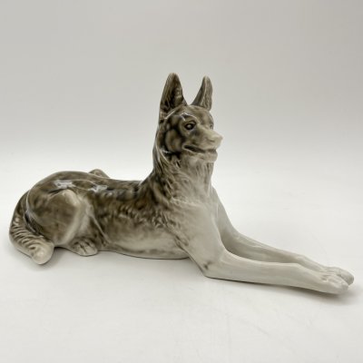 купить Статуэтка "Немецкая овчарка", автор В.С. Драчинская, фарфор, роспись, Ленинградский фарфоровый завод (ЛФЗ), СССР, 1950-1959 гг.