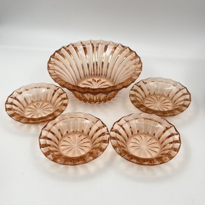 купить Набор розеток для подачи варенья карамельного оттенка на 4 персоны, Запрудненский завод электровакуумных приборов, цветное стекло, пресс, СССР, 1960-1980 гг.