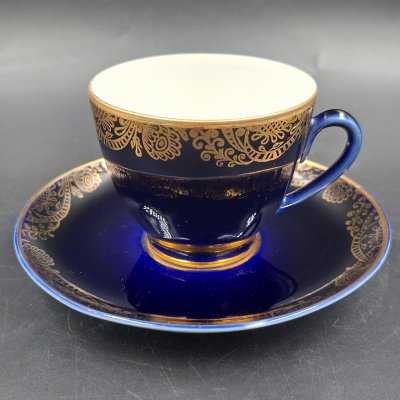 купить Пара кофейная с ажурным декором, фарфор, крытье кобальтом, золочение, Ленинградский фарфоровый завод (ЛФЗ), СССР, 1970-1992 гг.