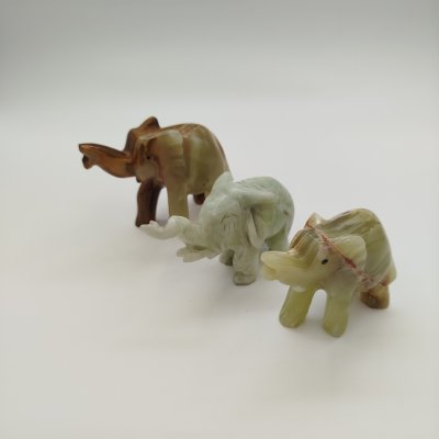 купить Набор из трех статуэток в виде слонов, натуральный камень, резьба, Азия, 2000-2010 гг.