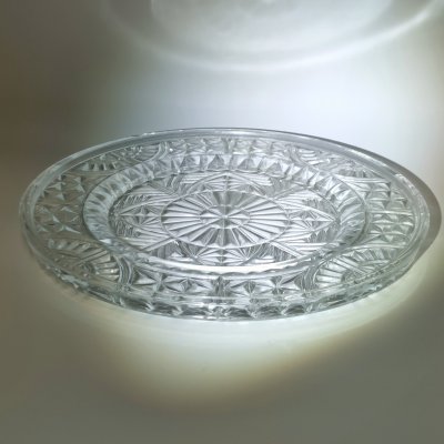 купить Большое сервировочное блюдо (тортница) с резным декором, хрусталь, СССР, 1970-1990 гг.