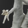 Купить Статуэтка "Яблочный урожай", мануфактура "Trade", мастер Luigi Giorgio Benacchio, фарфор, бисквит, золочение, Capodimonte (Каподимонте), Италия, 1980-1990 гг.