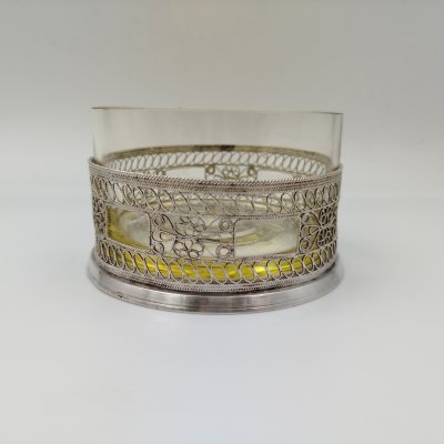 купить Сахарница из марганцевого стекла с подставкой в технике скань, мНЦ (медь-никель-цинк), стекло, Мстерская художественная фабрика «Ювелир», СССР, 1977 г.