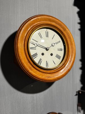 купить Часы "Шайба" (с ключом), дерево, металл, стекло, Германия, 1879 г.