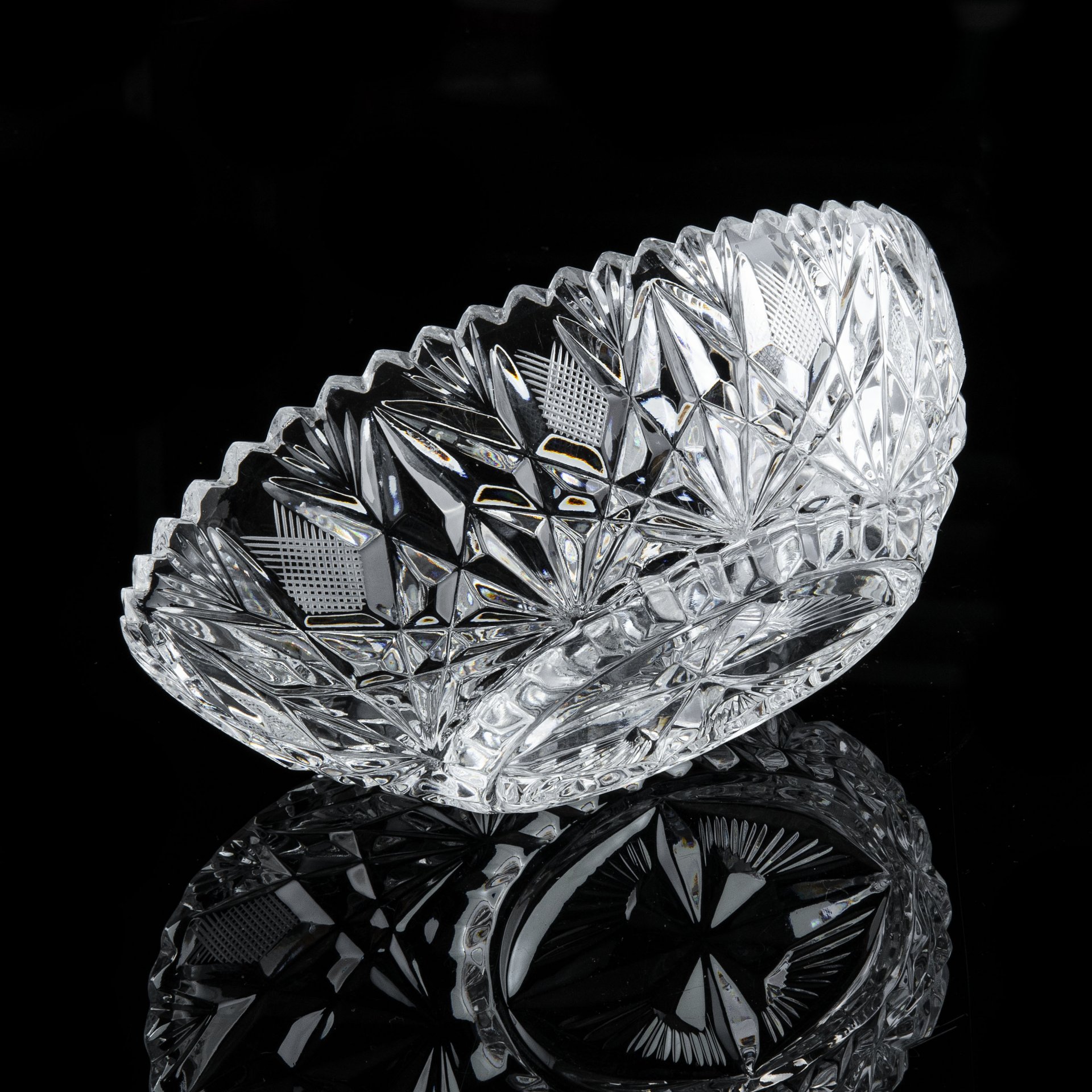 ваза ладья хрусталь ссср. горный хрусталь форма капли. формы хрусталя. формы хрусталя. хрустальные вазы для цветов.