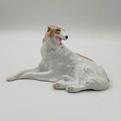 купить Статуэтка "Борзая", скульптор Б.Я. Воробьев, фарфор, роспись, Ленинградский фарфоровый завод (ЛФЗ), СССР, 1970-1986 гг.