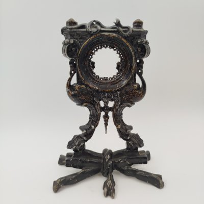 купить Подчасник ажурный со змеей, чугун, литье, крашение, Кусинский чугунолитейный завод (Куса), СССР, 1960-1980 гг.