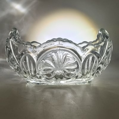 купить Конфетница в форме ладьи с растительным декором, стекло, пресс, Европа, 1970-1990 гг.