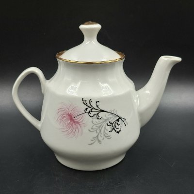 купить Чайник заварочный с цветочным декором, фарфор, деколь, золочение, Рижский фарфорово-фаянсовый завод, СССР, 1960-1980 гг.