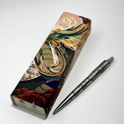 купить Шариковая ручка "Дракон" в коробке, Parker, нержавеющая сталь, Франция, 2024 г.