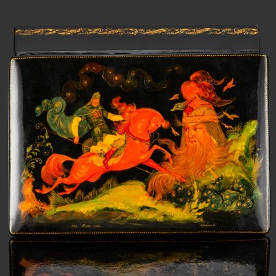 купить Шкатулка с лаковой миниатюрой "Бой Руслана с головой", автор Крайнин А., № 16213, папье-маше, роспись, лак, Палех, СССР, 1965 г.