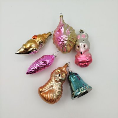 купить Набор из 6-ти ёлочных игрушек разной формы и размера ("Мышь", "Тигр", "Попугай", "Колокольчик", "Шишка", "Павлин"), стекло, роспись, металл, СССР, 1950-1970 гг.