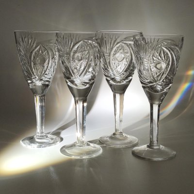 купить Набор из 4-х бокалов с резным геометрическим декором (в подборе), хрусталь, алмазная грань, СССР, 1970-1990 гг.