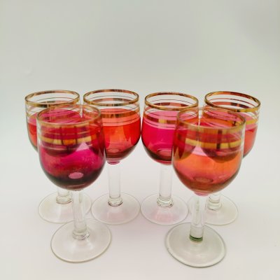 купить Набор из 6-ти рюмок малинового оттенка, стекло, люстр, золочение, Чехословакия, 1970-1990 гг.