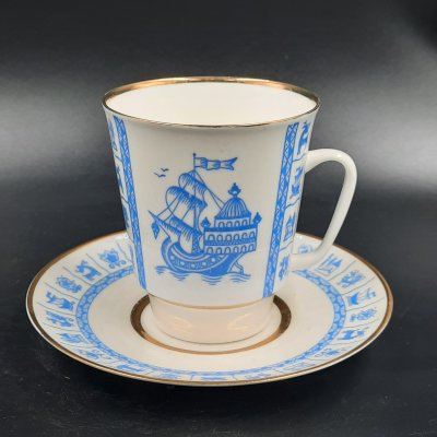 купить Пара кофейная "Каравелла", фарфор, деколь, золочение, Ленинградский фарфоровый завод (ЛФЗ), СССР, 1970-1992 гг.