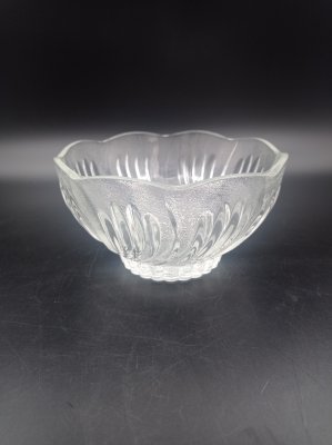купить Конфетница с рельефным цветочным декором, стекло, СССР, 1960-1990 гг.