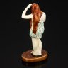 Купить [подписная] Статуэтка "После бани", автор росписи Р.И. Холомкина, Конаковский фаянсовый завод, фаянс, роспись, Российская Федерация, 2010-2020 гг.