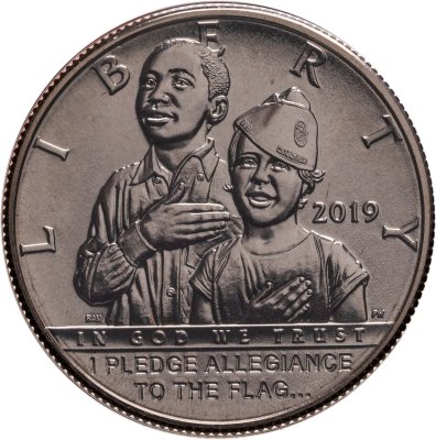 купить США 50 центов 1/2 доллара, half dollar) 2019 D "100 лет американскому легиону", знак монетного двора "D" - Денвер, в буклете с маркой