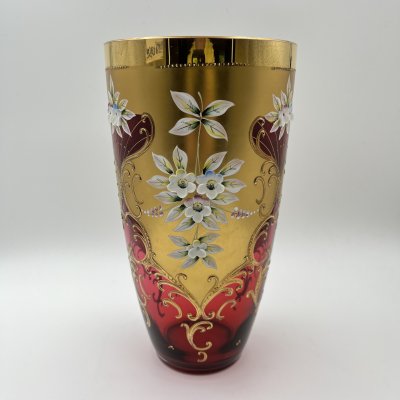 купить Ваза красного оттенка, украшенная объемным цветочным декором, стекло, золочение, налепы, Bohemia Crystal (Bohemia Glass), Чехословакия, 1970-1990 гг.