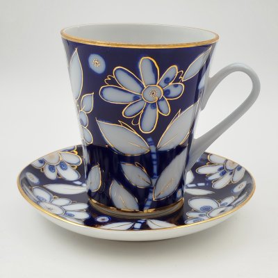 купить Пара чайная (большая) с цветочным декором на синем фоне, фарфор, кобальт, роспись, золочение, Ленинградский фарфоровый завод (ЛФЗ), СССР, 1960-1970 гг.