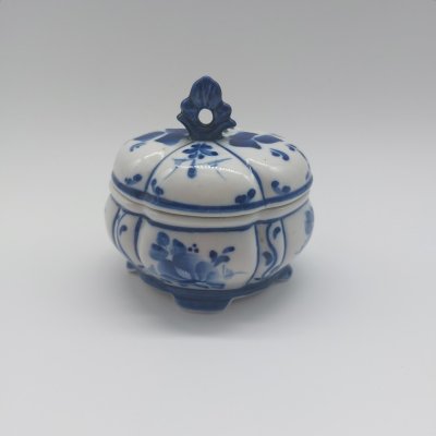 купить Шкатулка "Гжель", фарфор, ручная роспись, Россия, 1998-2000 гг.