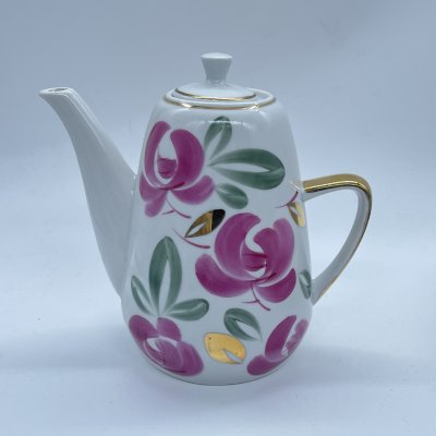 купить Чайник доливной с расписным цветочным декором, фарфор, роспись, золочение, Краснодарский фарфорово-фаянсовый завод «Чайка», СССР, 1960-1990 гг.