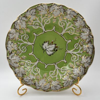 купить Блюдо сервировочное "Виноград" (зелёное), фарфор, крытье, золочение, Дулевский фарфоровый завод (Дулёво), СССР, 1961 г.