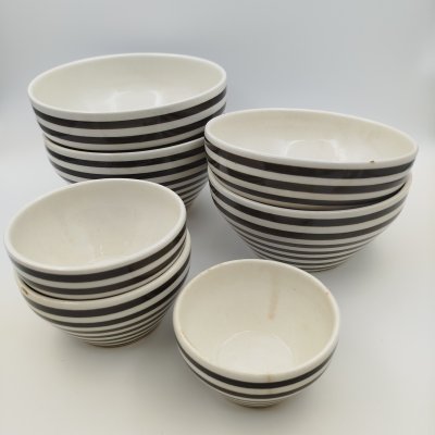 купить [Советский минимализм] Набор из семи мисок (салатников) в черно-белую полоску, фаянс, обводка, Кировский фаянсовый завод, СССР, 1957-1965 гг.