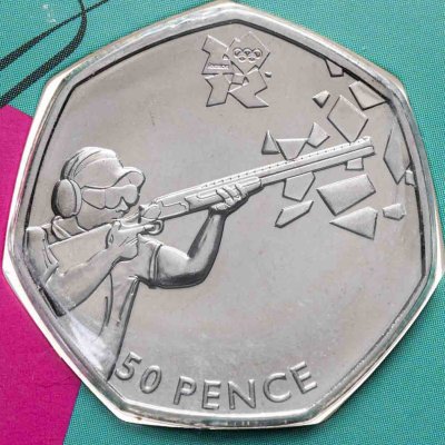 купить Великобритания 50 пенсов (pence) 2011 "XXX летние Олимпийские Игры, Лондон 2012 - Стрельба" в буклете