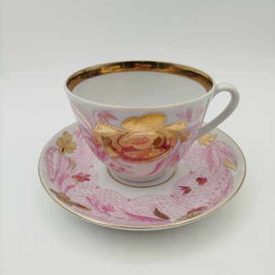 купить Пара чайная, украшенная декором в виде тюльпанов, фарфор, деколь, золочение, СССР, 1970-1989 гг.